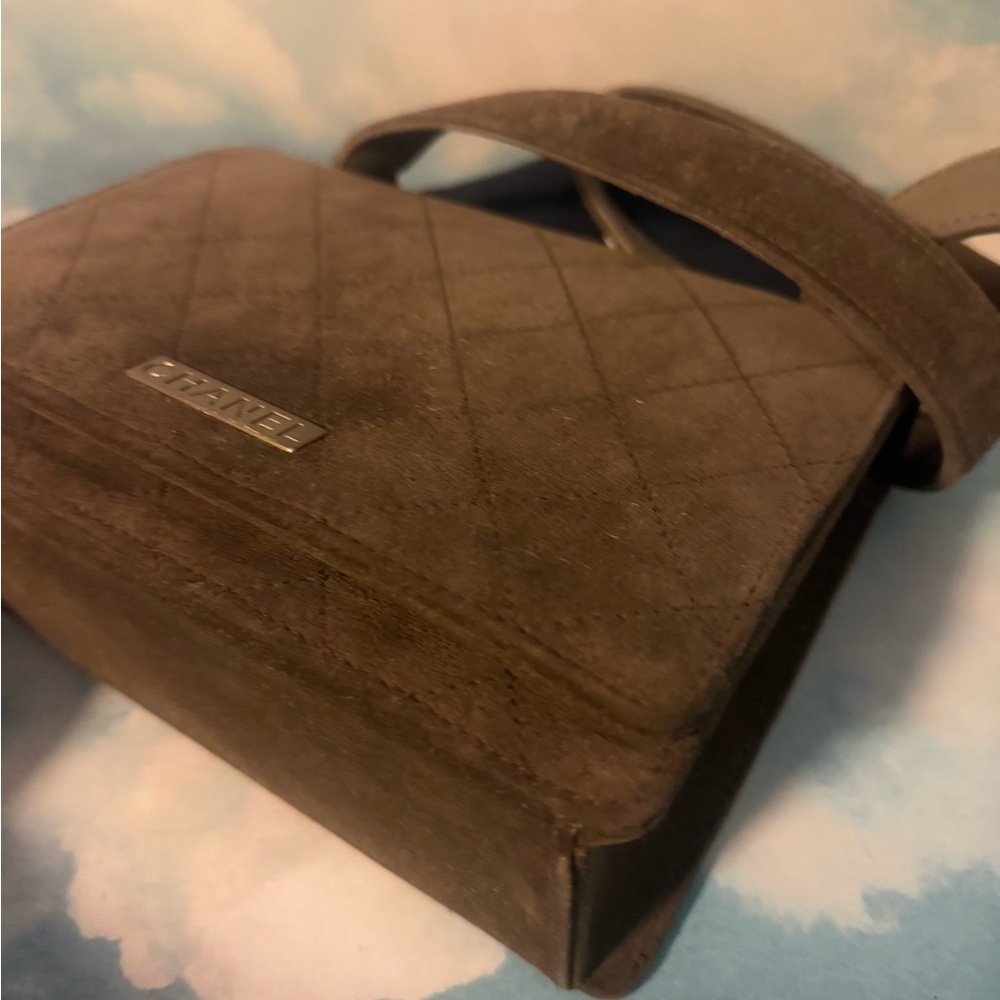 Chanel suede Logo Shoulder Bag - Picture 5 of 16